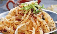 美西凉皮爆料视频,网红美食背后的制作过程大曝光