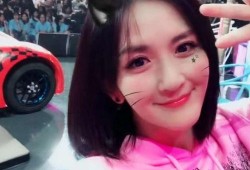 阿卓爆料前女友视频播放,引发网友热议