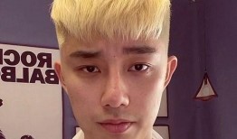 吃瓜小哥网红叫什么来着,揭秘“吃瓜小哥”网红背后的故事